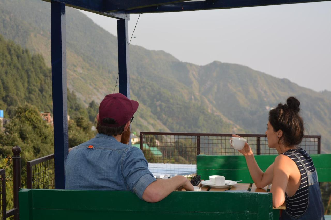 Utopia Hostels Dharamkot Mcleodganj ดารัมซาลา ภายนอก รูปภาพ