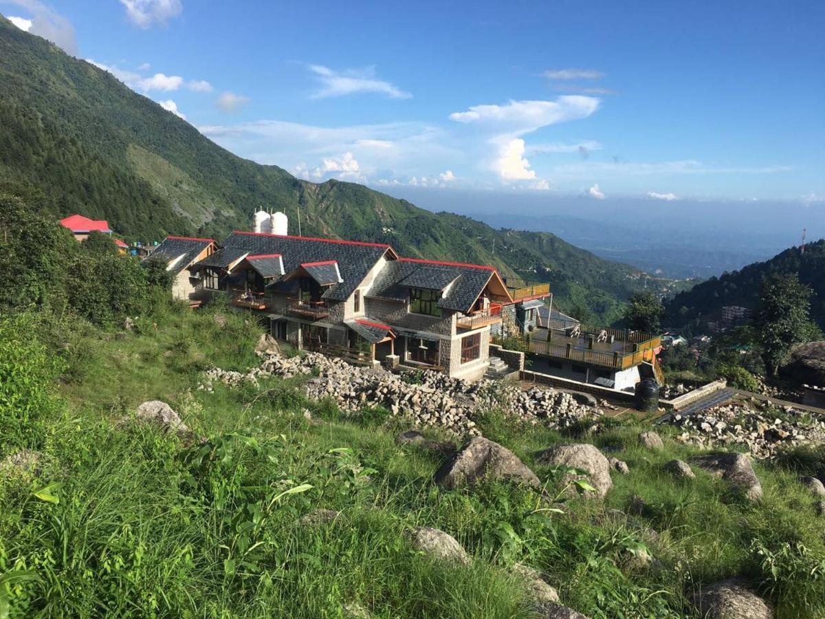 Utopia Hostels Dharamkot Mcleodganj ดารัมซาลา ภายนอก รูปภาพ