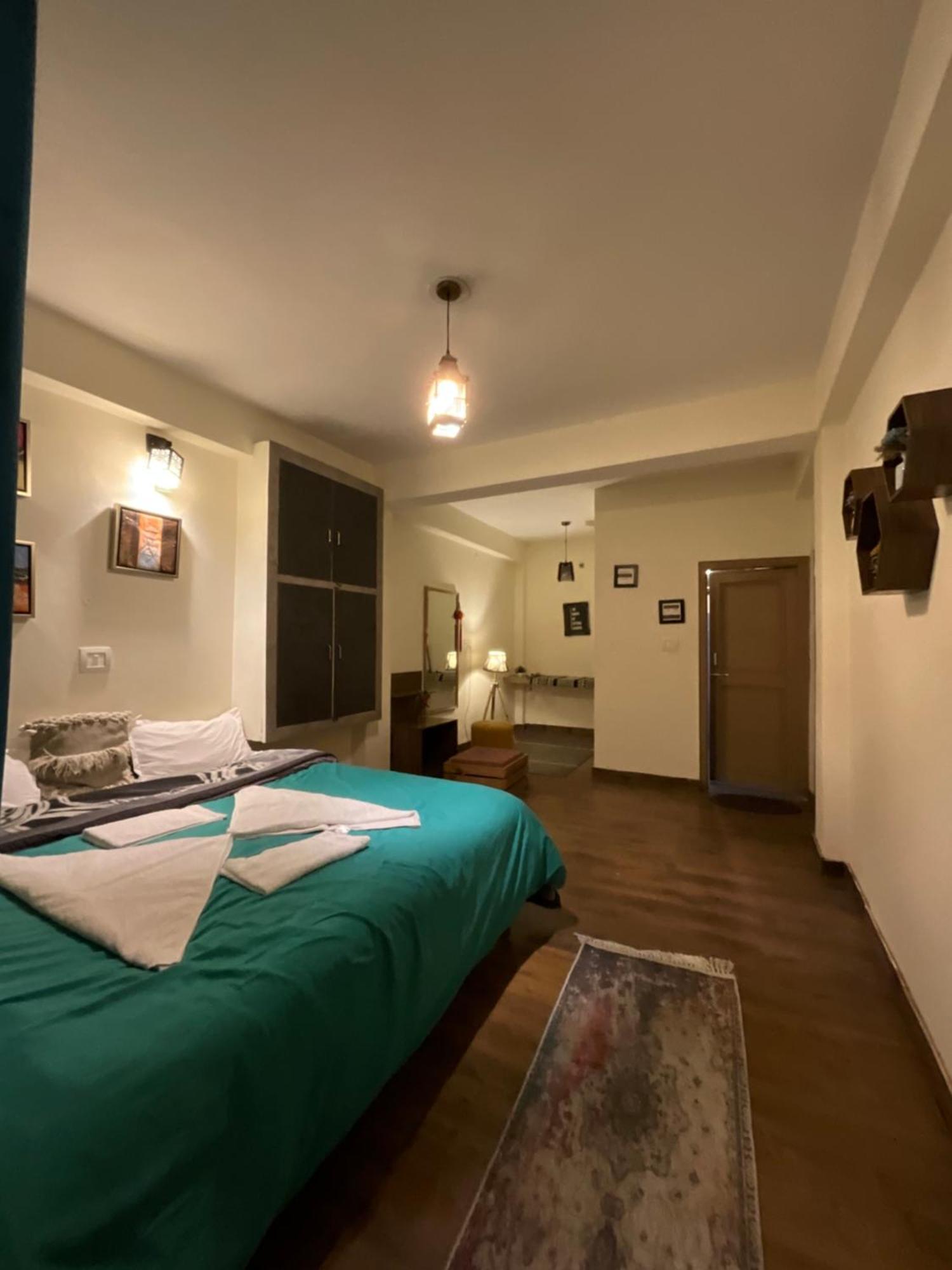 Utopia Hostels Dharamkot Mcleodganj ดารัมซาลา ภายนอก รูปภาพ