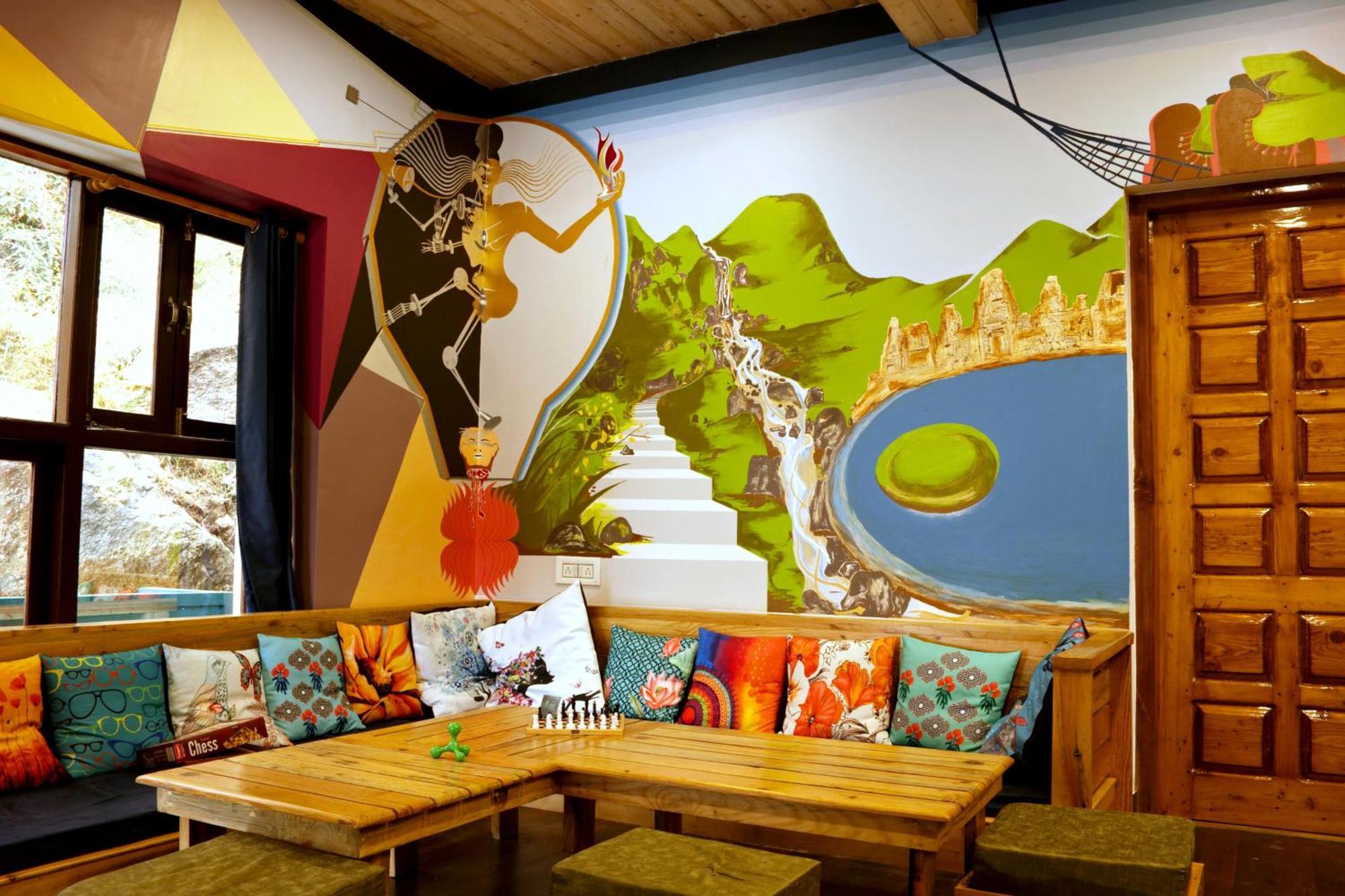 Utopia Hostels Dharamkot Mcleodganj ดารัมซาลา ภายนอก รูปภาพ