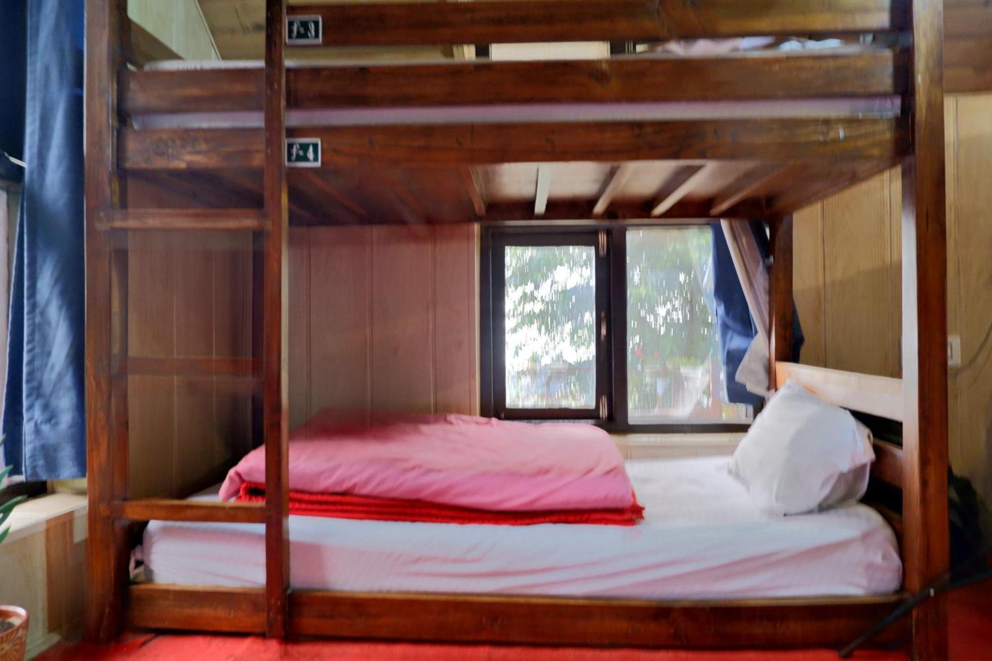 Utopia Hostels Dharamkot Mcleodganj ดารัมซาลา ภายนอก รูปภาพ